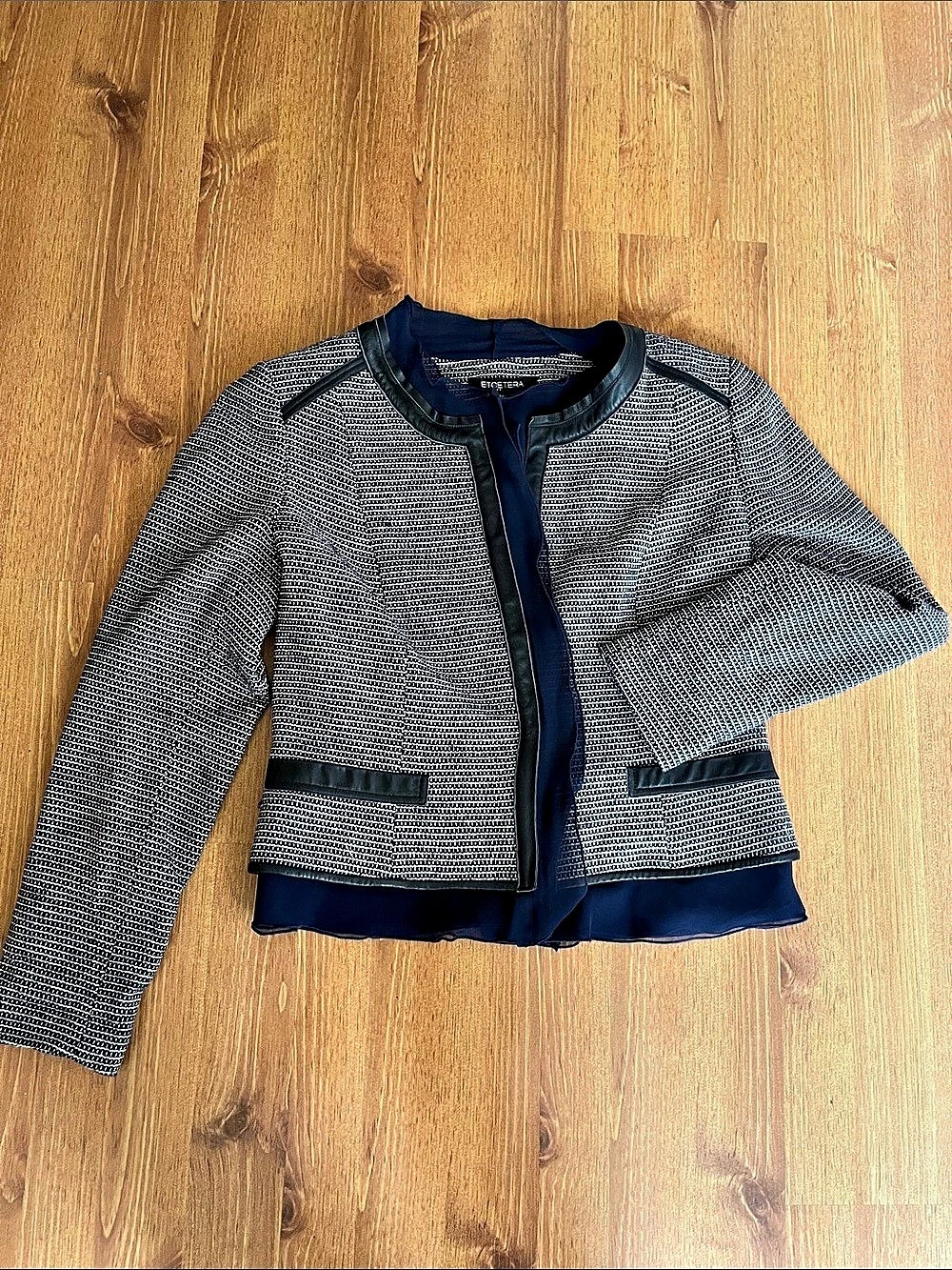 ETCETERA Textured Ruffle Trimmed Princess Seamed Lined Jacket, Navy & White Size